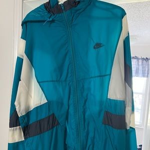 Retro Nike Windbreaker